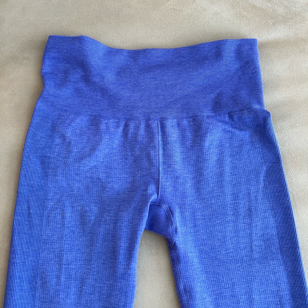 Lululemon seamless leggings. Purple size 2